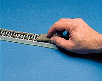 Walthers SceneMaster Bright Boy Abrasive Track Cleaner (Standard Grit)