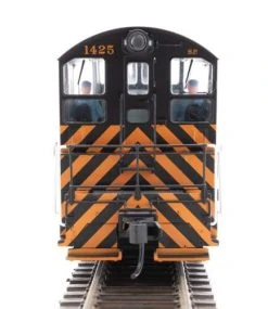 WalthersMainline EMD NW2 Phase V - Standard DC -- Southern Pacific (TM) #1425 -Atlas Trains Store emd nw2 phase v standard dc 910 10622 dt2 big